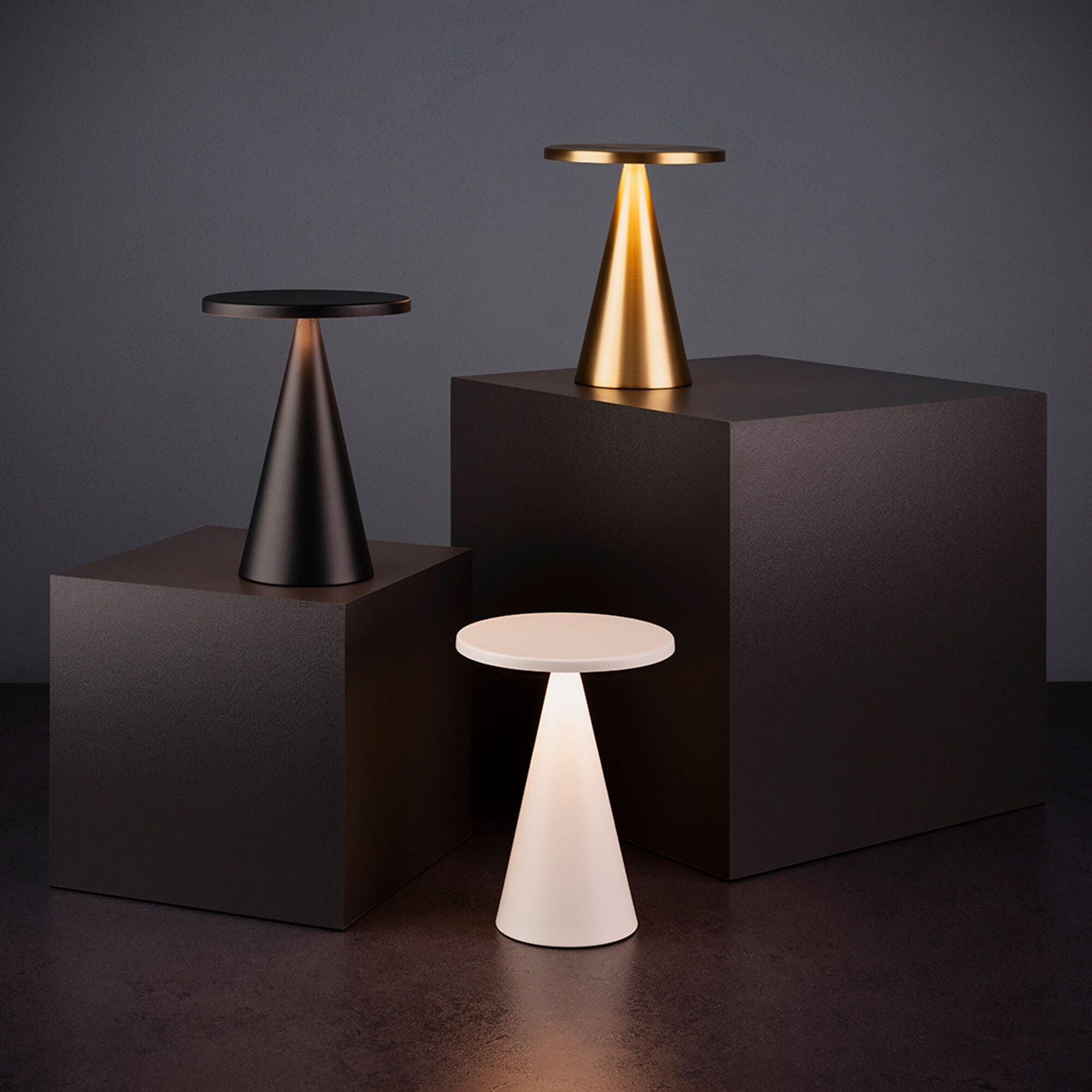 CONE LED Tischlampe Ø 130 mm 180 mm 4 Stück