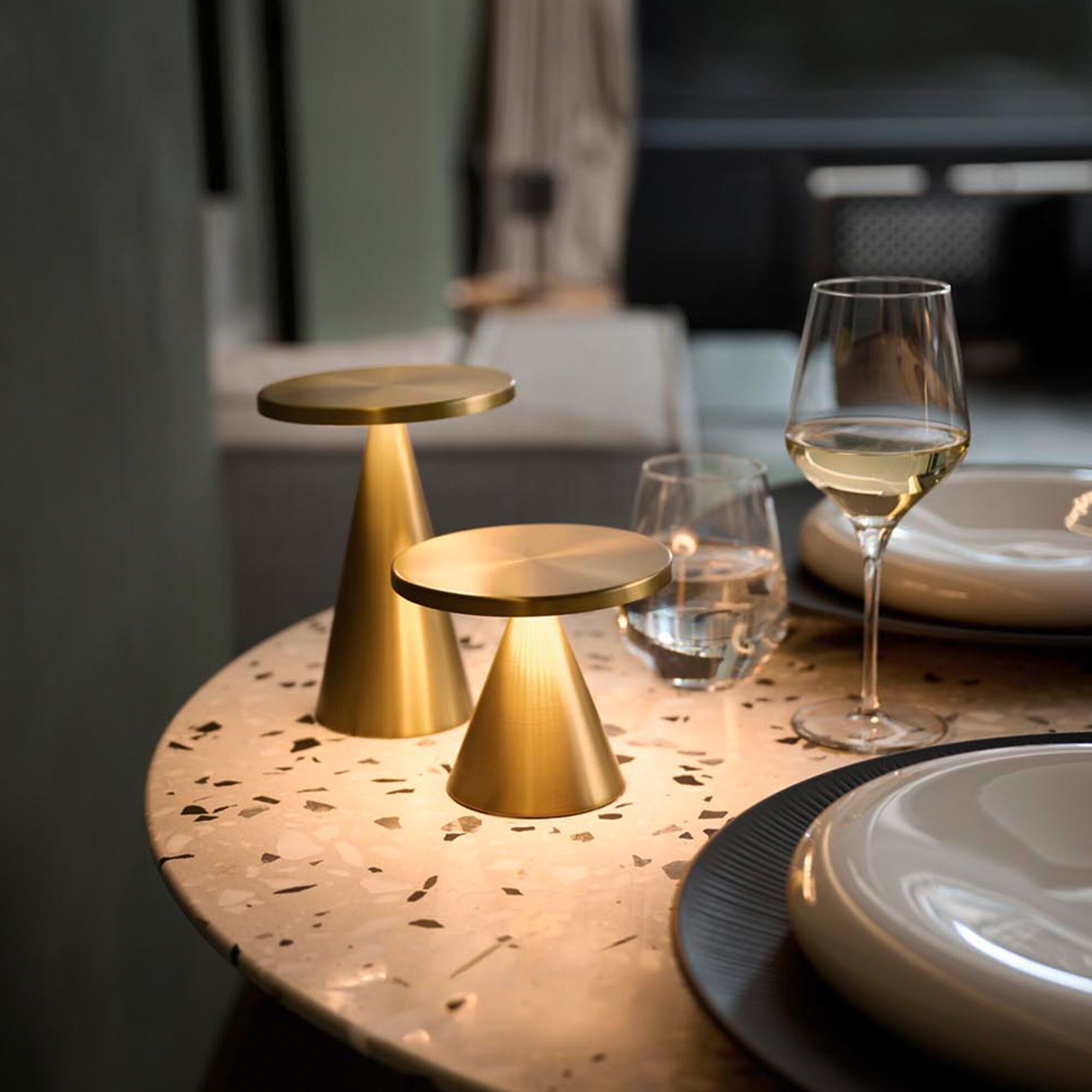 CONE Tischlampe Ø 130 mm 180 mm Gold 4 Stk