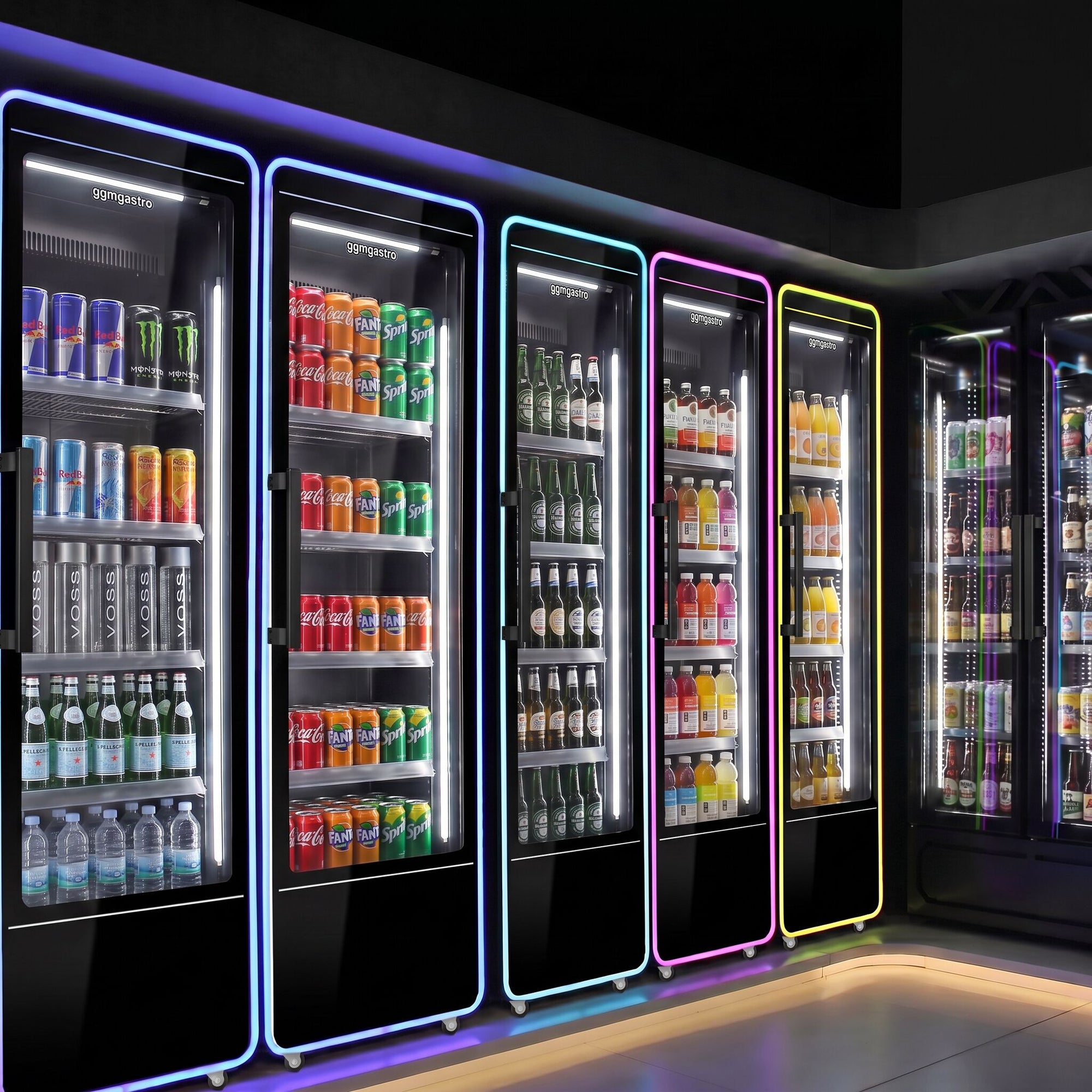 GGM Gastro Getränkekühlschrank 560 l Glastür LED Schwarz